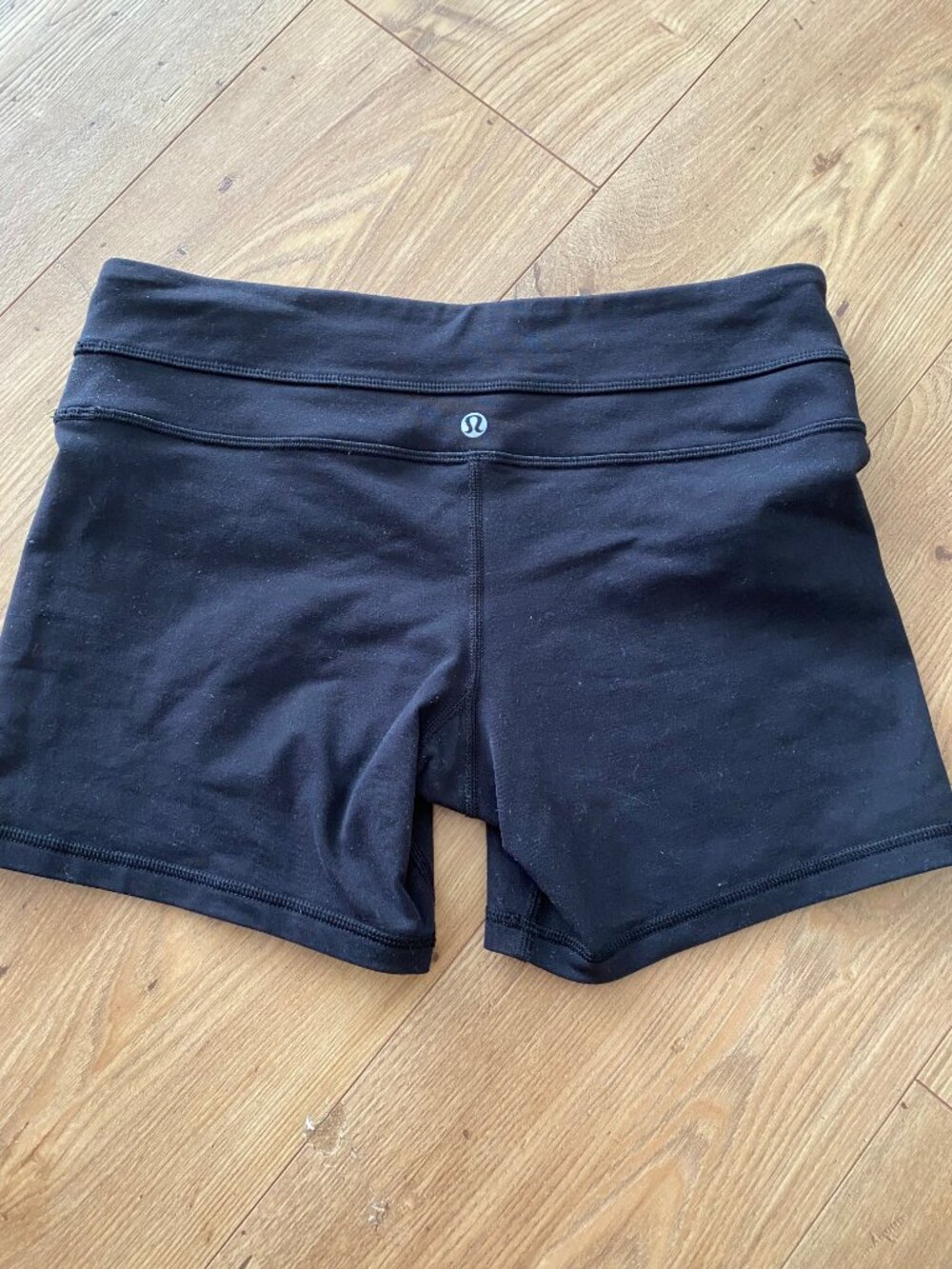 Lululemon Shorts Size 8 Black Reversible